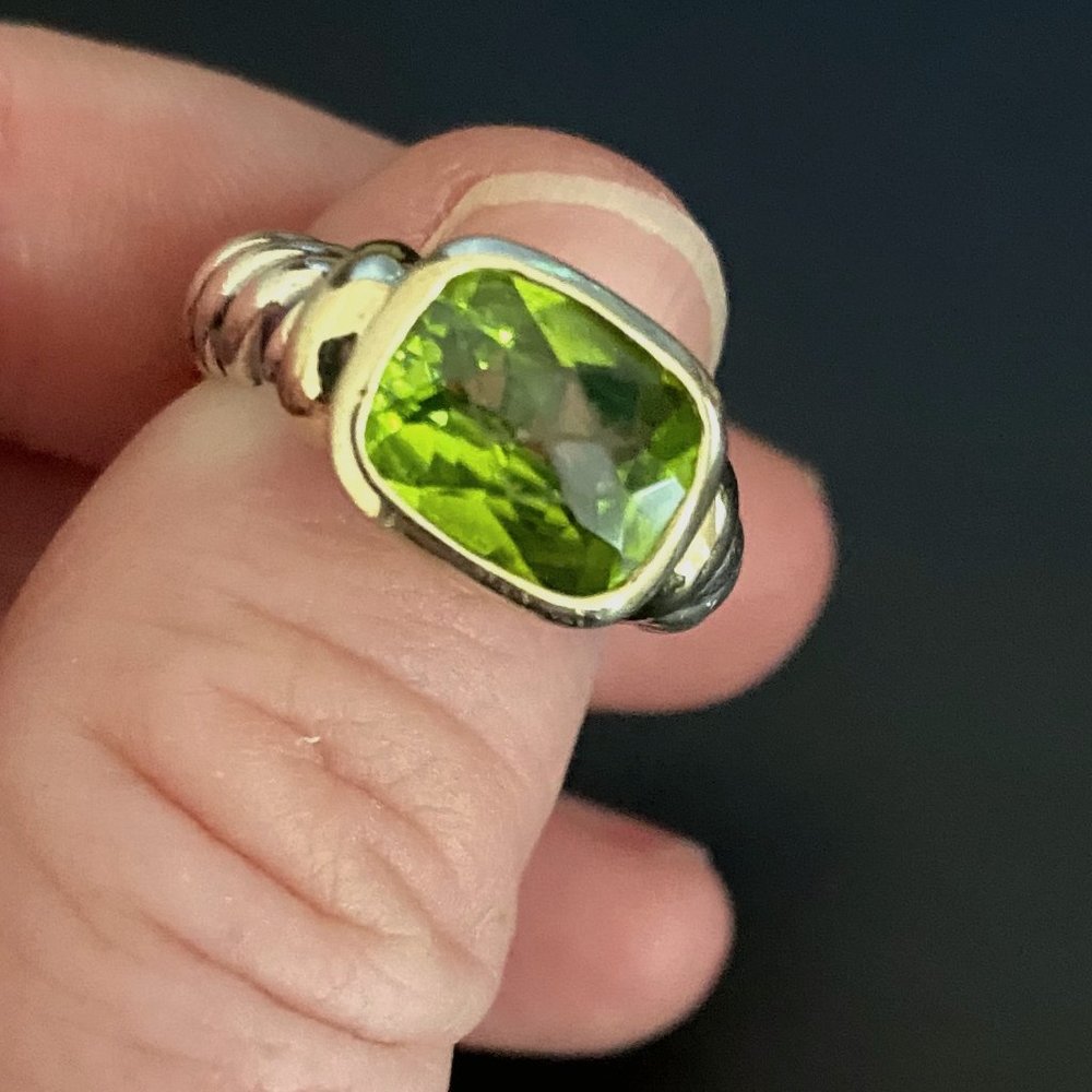 David Yurman Ring with Peridot and 18K Yellow Gold